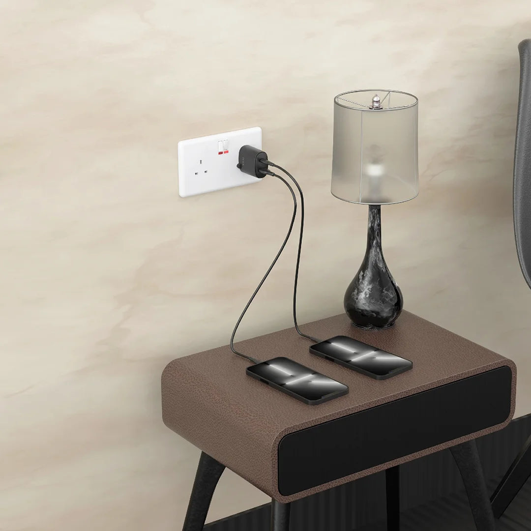 Pawa Solid Travel Charger Dual PD & QC Port With